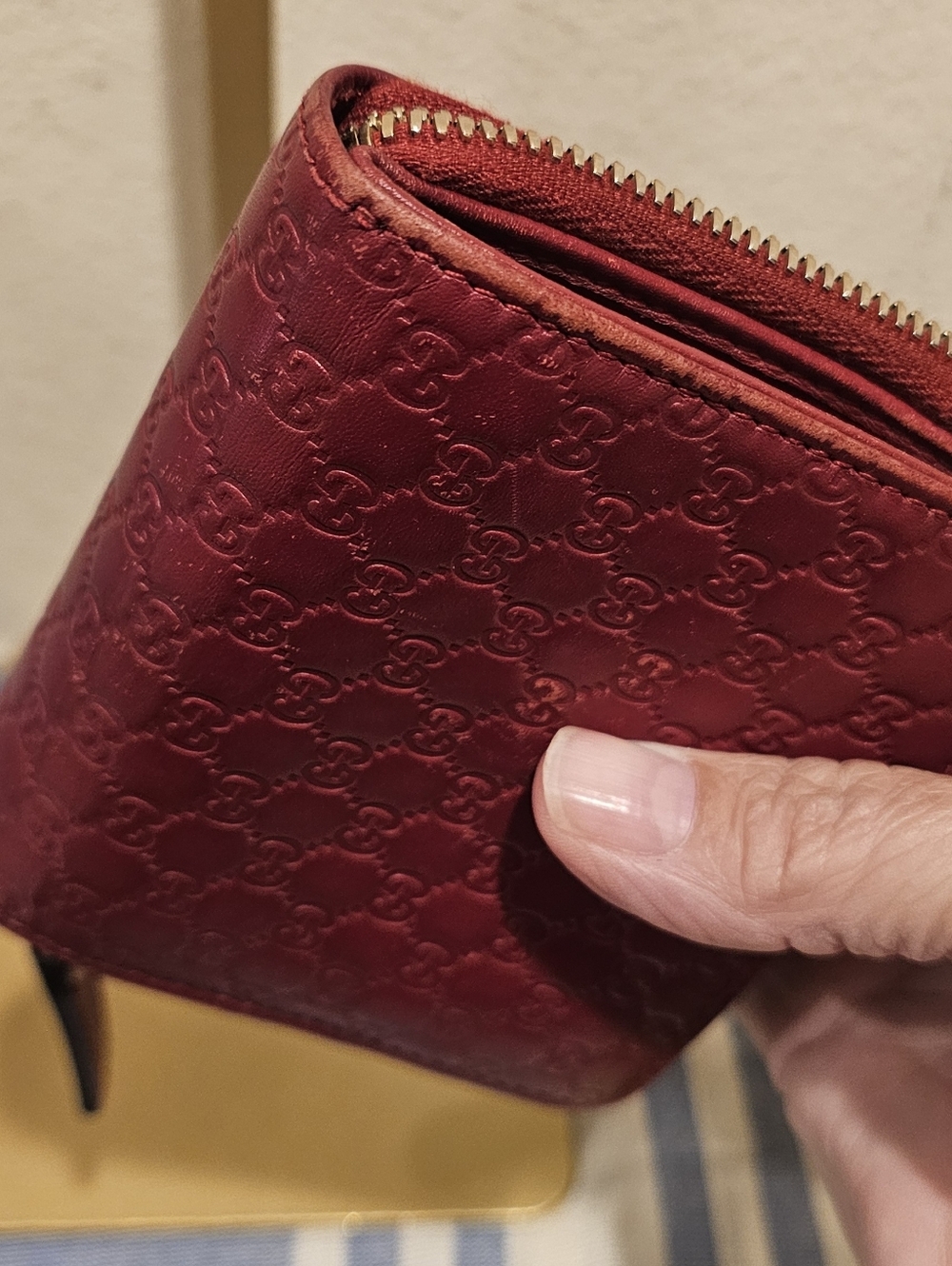 Gucci micro red zip around wallet - Picture 11 of 13